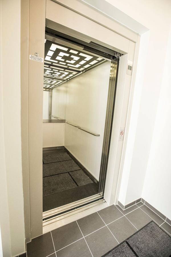 Stavanger Housing Hotel ภายนอก รูปภาพ